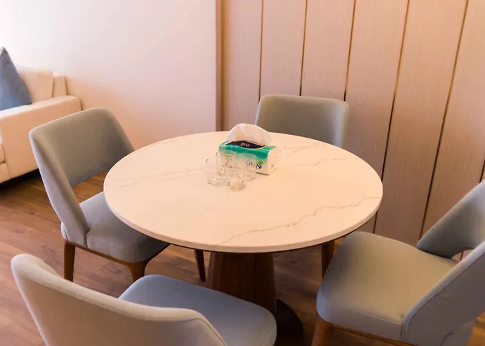 Anstay By A La Carte *
